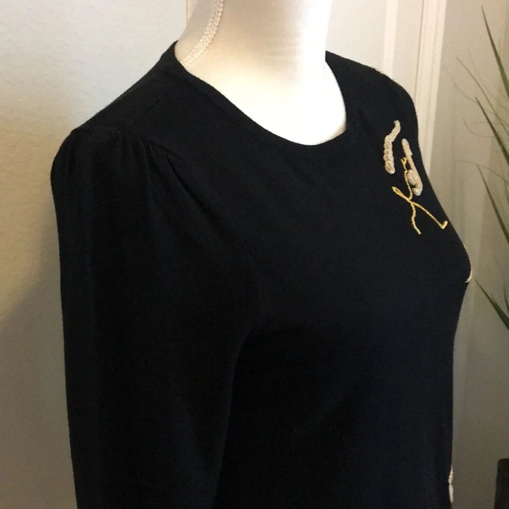 Chico’s Fine Gauge Knit Crewneck Pullover Sweater in Black w Gold Appliqué - Picture 5 of 10